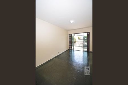 Sala de apartamento para alugar com 2 quartos, 90m² em Vila da Penha, Rio de Janeiro