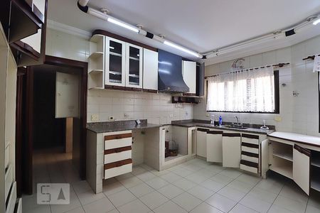 Apartamento à venda com 138m², 3 quartos e 3 vagasCozinha