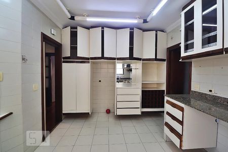 Apartamento à venda com 138m², 3 quartos e 3 vagasCozinha