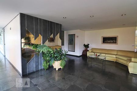 Apartamento à venda com 138m², 3 quartos e 3 vagasHall social