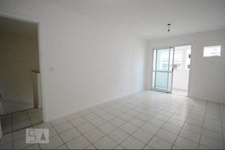 Apartamento à venda com 94m², 2 quartos e 1 vagaSuíte - 2º andar
