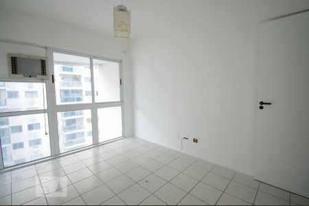 Apartamento à venda com 94m², 2 quartos e 1 vagaQuarto - 2º andar