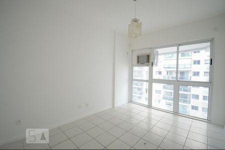 Apartamento à venda com 94m², 2 quartos e 1 vagaQuarto - 2º andar