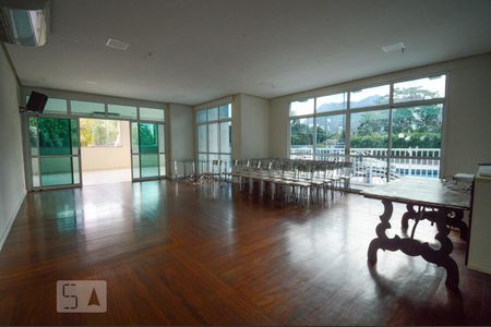 Apartamento à venda com 94m², 2 quartos e 1 vagaÁrea comum - Salão de festas