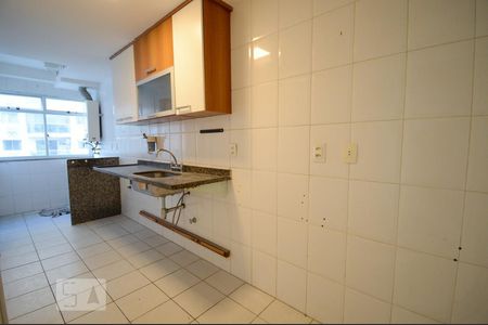 Apartamento à venda com 94m², 2 quartos e 1 vagaCozinha - 1º andar