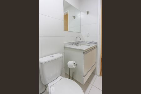 Apartamento para alugar com 61m², 2 quartos e 1 vaga Apartamento para alugar com 61m², 2 quartos e 1 vagaBanheiro