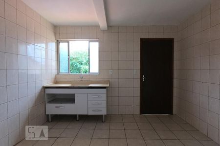 Casa para alugar com 100m², 2 quartos e 1 vaga Casa para alugar com 100m², 2 quartos e 1 vagaCozinha