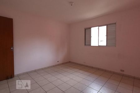 Casa para alugar com 100m², 2 quartos e 1 vaga Casa para alugar com 100m², 2 quartos e 1 vagaQuarto