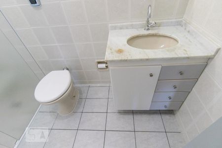 Casa de condomínio para alugar com 90m², 3 quartos e 3 vagas Casa de condomínio para alugar com 90m², 3 quartos e 3 vagasBanheiro Social