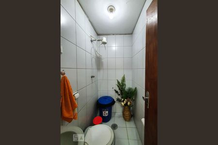 Casa à venda com 170m², 3 quartos e 3 vagasBanheiro de serviço