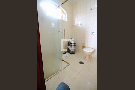 Casa à venda com 200m², 5 quartos e 2 vagasBanheiro da Suíte