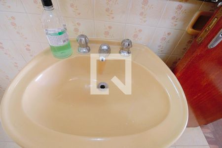 Casa à venda com 200m², 5 quartos e 2 vagasBanheiro da Suíte