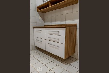 Apartamento para alugar com 58m², 2 quartos e 1 vagaCozinha - Armários