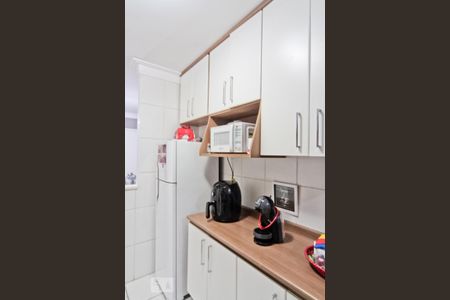 Cozinha de apartamento para alugar com 2 quartos, 50m² em Vila Palmeiras, São Paulo