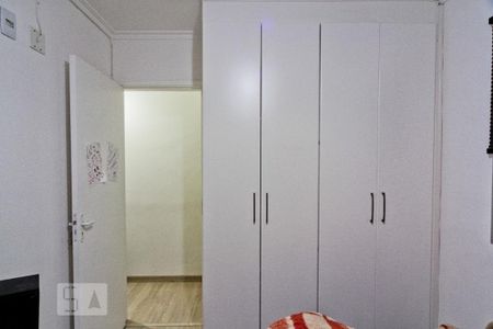 Quarto 1 de apartamento para alugar com 2 quartos, 50m² em Vila Palmeiras, São Paulo
