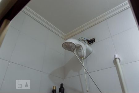 Casa à venda com 200m², 3 quartos e 4 vagasChuveiro