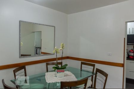 Casa à venda com 200m², 3 quartos e 4 vagasCopa