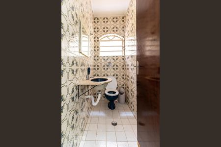 Lavabo de casa à venda com 4 quartos, 150m² em Jardim Ernestina, São Paulo