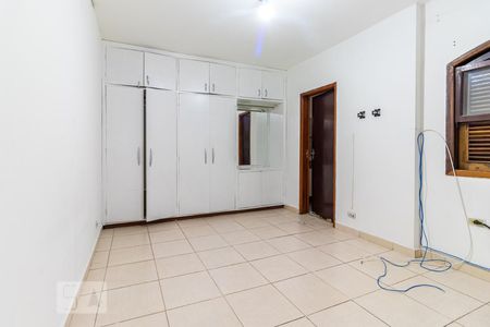 Casa à venda com 150m², 4 quartos e 2 vagasQuarto 3 - Suíte