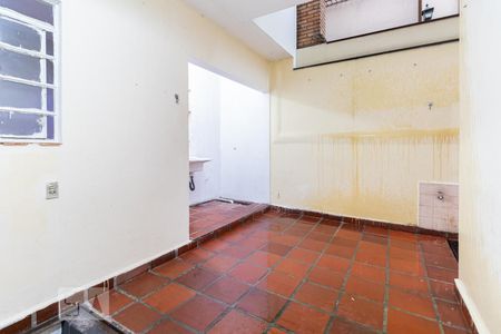 Casa à venda com 150m², 4 quartos e 2 vagasQuintal