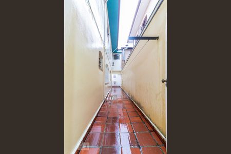 Casa à venda com 150m², 4 quartos e 2 vagasQuintal - Corredor