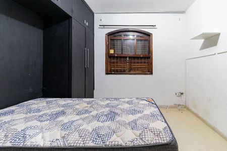 Casa à venda com 150m², 4 quartos e 2 vagasQuarto 4 - Suíte
