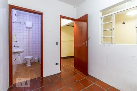Casa à venda com 150m², 4 quartos e 2 vagasQuarto de Serviço