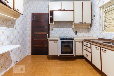 Casa à venda com 150m², 4 quartos e 2 vagasCozinha