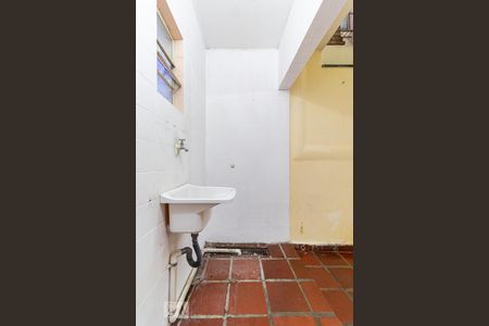 Casa à venda com 150m², 4 quartos e 2 vagasLavanderia