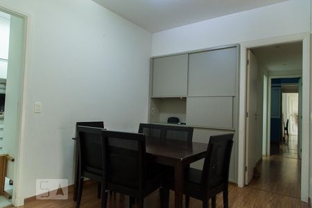 Sala de apartamento para alugar com 3 quartos, 213m² em Vila Clementino, São Paulo