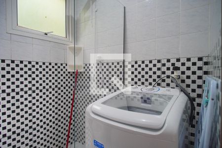 Banheiro de kitnet/studio para alugar com 1 quarto, 29m² em Centro, São Leopoldo