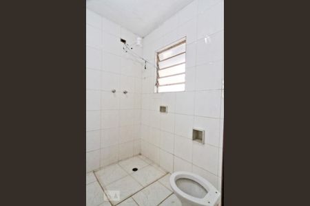 Banheiro de casa para alugar com 2 quartos, 50m² em Vila Primavera, São Paulo