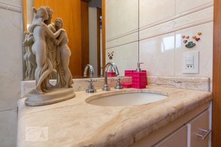 Casa à venda com 250m², 4 quartos e 4 vagasBanheiro 4