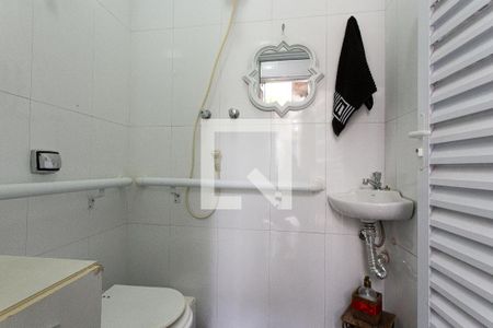 Casa à venda com 180m², 3 quartos e 1 vagaBanheiro 2