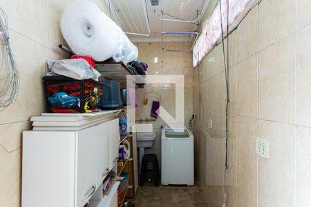 Casa à venda com 180m², 3 quartos e 1 vagaÁrea de Serviço