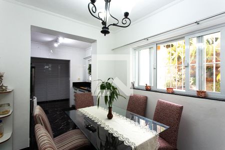 Casa à venda com 180m², 3 quartos e 1 vagaSala de Jantar