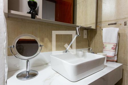Casa à venda com 180m², 3 quartos e 1 vagaBanheiro