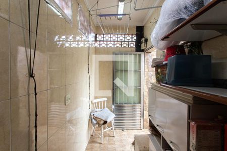 Casa à venda com 180m², 3 quartos e 1 vagaÁrea de Serviço