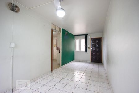 Sala de apartamento para alugar com 2 quartos, 50m² em Conjunto Habitacional Presidente Castelo Branco, Carapicuíba