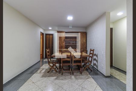 Apartamento para alugar com 180m², 3 quartos e 2 vagas Apartamento para alugar com 180m², 3 quartos e 2 vagasSala