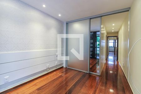 Apartamento para alugar com 180m², 3 quartos e 2 vagas Apartamento para alugar com 180m², 3 quartos e 2 vagasSuíte 1 Master
