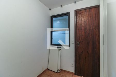 Apartamento para alugar com 180m², 3 quartos e 2 vagas Apartamento para alugar com 180m², 3 quartos e 2 vagasÁrea de Serviço - Quarto