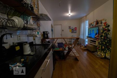 Apartamento à venda com 55m², 2 quartos e 1 vagaCozinha