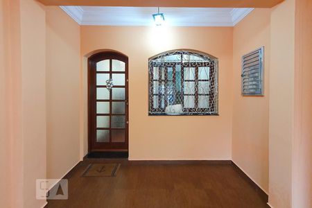 Casa à venda com 180m², 2 quartos e 2 vagasGaragem