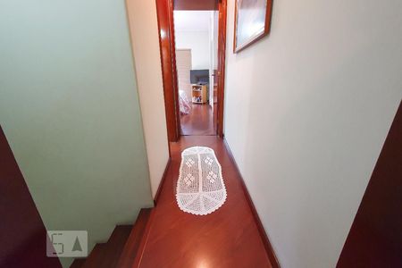 Casa à venda com 180m², 2 quartos e 2 vagasCorredor