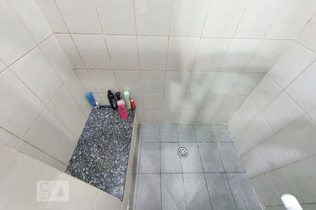Casa à venda com 180m², 2 quartos e 2 vagasBanheiro