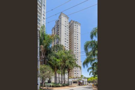 Apartamento para alugar com 120m², 3 quartos e 2 vagasFachada