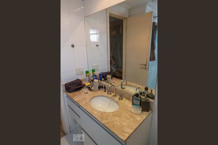 Apartamento para alugar com 120m², 3 quartos e 2 vagasBanheiro da Suíte