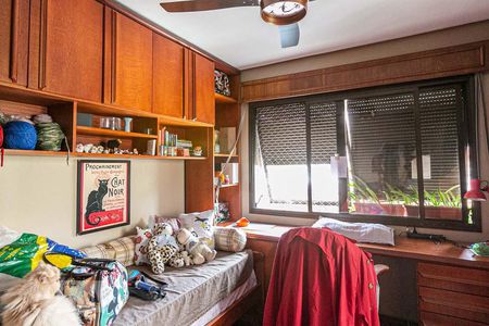 Apartamento à venda com 505m², 4 quartos e 3 vagasQuarto 2