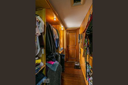 Apartamento à venda com 505m², 4 quartos e 3 vagasCloset